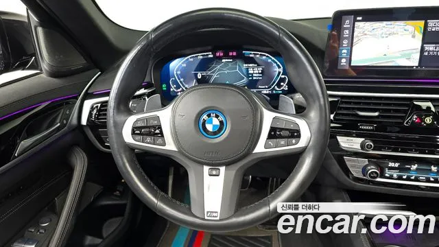 BMW 5-Series 5 серия (G30) — Фото автомобиля 12