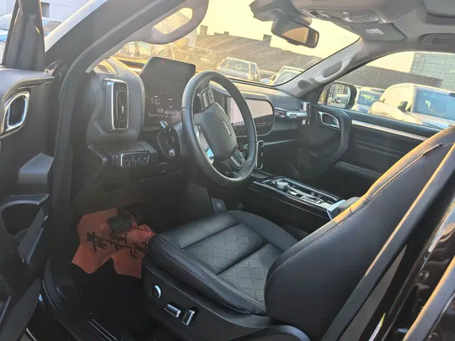 Haval Big Dog — Фото автомобиля 6