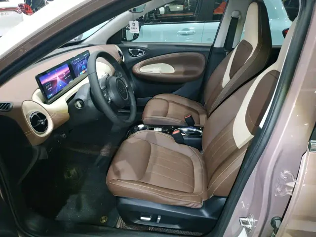 Wuling Bingo — Фото автомобиля 14