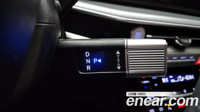 Hyundai Grandeur Grandeur (GN7) 2.5 Бензин 2WD — Фото автомобиля 9