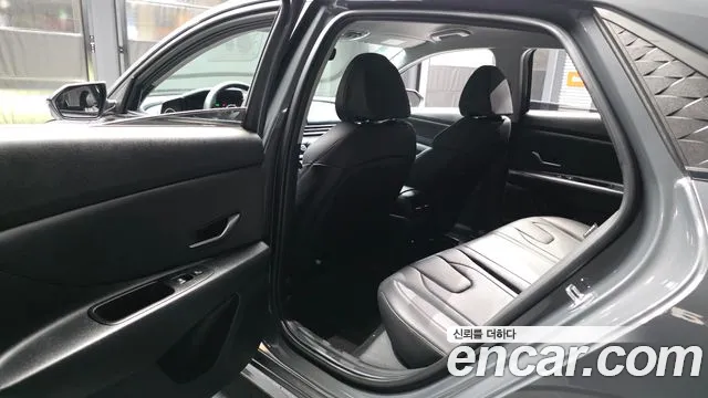 Hyundai Avante CN7 — Фото автомобиля 16