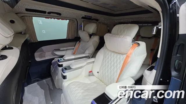 Mercedes-Benz V-Class — Фото автомобиля 17