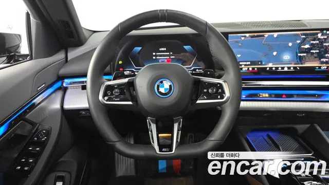 BMW 5-Series 5 серия (G60) — Фото автомобиля 12
