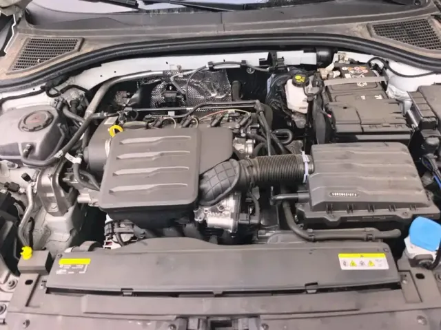 Volkswagen Sagitar — Фото автомобиля 10