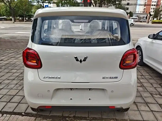 Wuling Hongguang Mini EV — Фото автомобиля 5