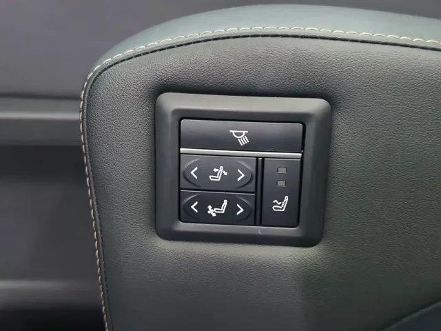 Toyota Sienna — Фото автомобиля 10