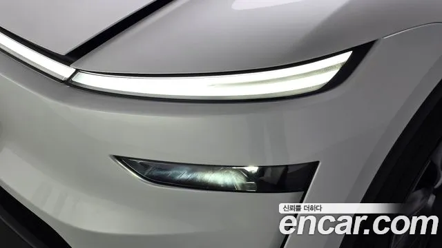 Tesla Model Y — Фото автомобиля 7