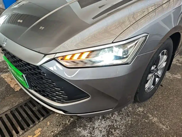 BYD Qin PLUS — Фото автомобиля 23