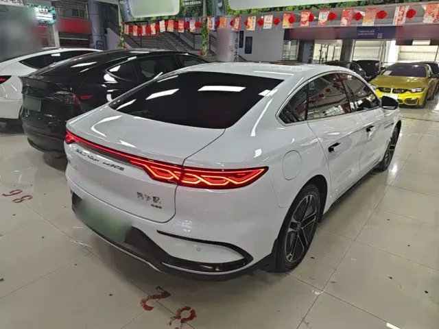 BYD Han — Фото автомобиля 6