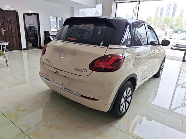 Wuling Bingo — Фото автомобиля 6