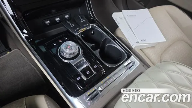 Kia Canival Carnival 4 поколение Бензин 9 мест Noblesse — Фото автомобиля 9