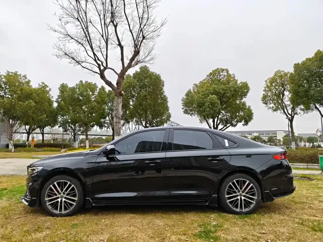 Geely Xingrui — Фото автомобиля 4