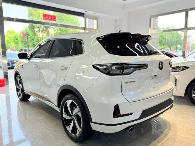 Changan CS55 Plus — Фото автомобиля 8
