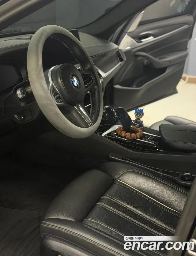 BMW 5 Series G30 — Фото автомобиля 9