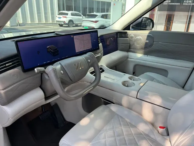IM Motors LS9 — Фото автомобиля 4
