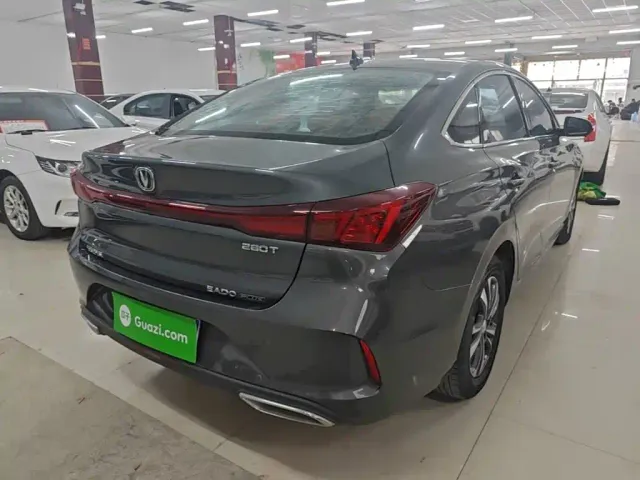 Changan Eado — Фото автомобиля 6