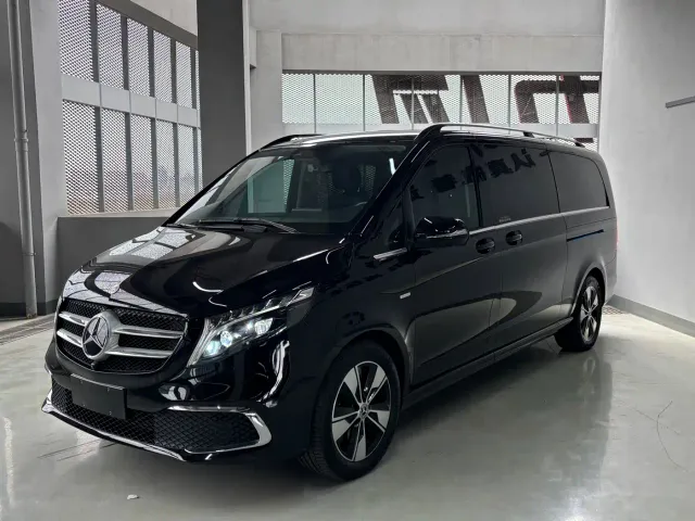 Mercedes-Benz V-Class — Фото автомобиля 2