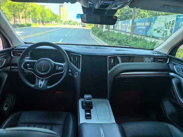 Hongqi HS7 PHEV — Фото автомобиля 6