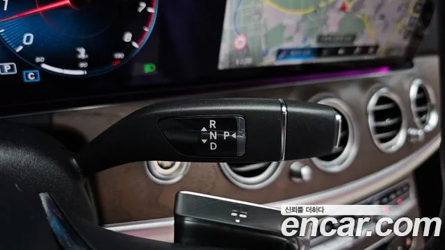 Mercedes-Benz E-Class — Фото автомобиля 8