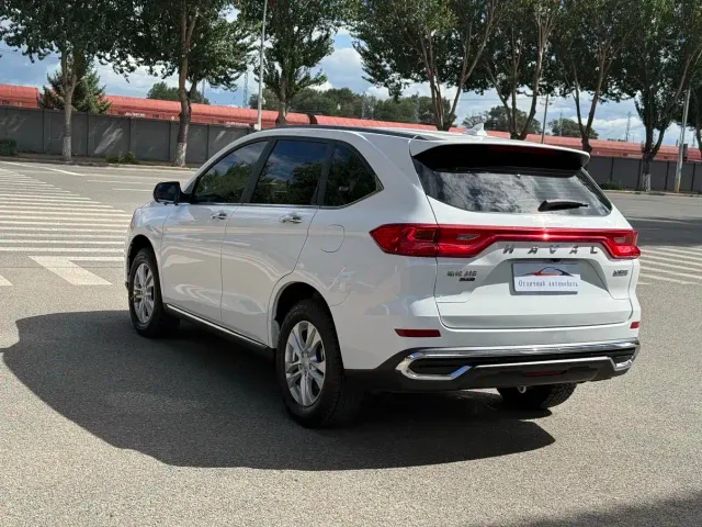 Haval M6 — Фото автомобиля 4