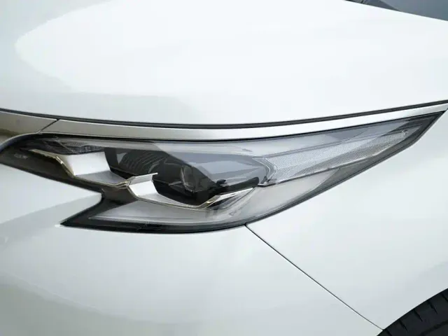Toyota Sienna — Фото автомобиля 14