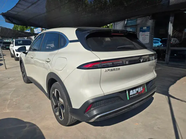Baojun Yunhai — Фото автомобиля 6