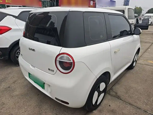Changan Lumin — Фото автомобиля 6