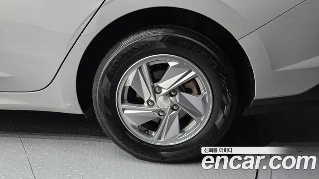 Hyundai Avante CN7 — Фото автомобиля 6