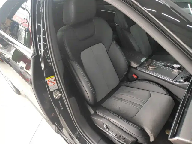 Audi A6L — Фото автомобиля 19