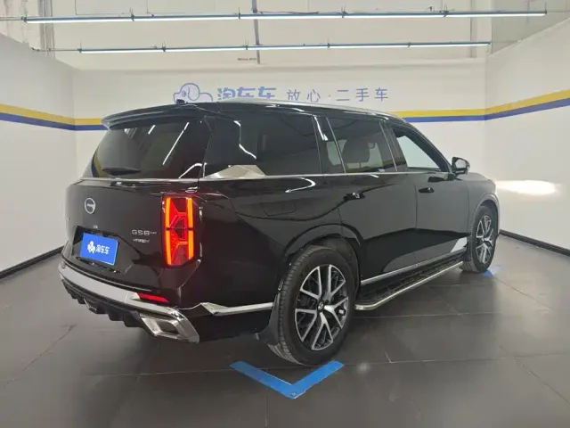 GAC Trumpchi GS8 — Фото автомобиля 3