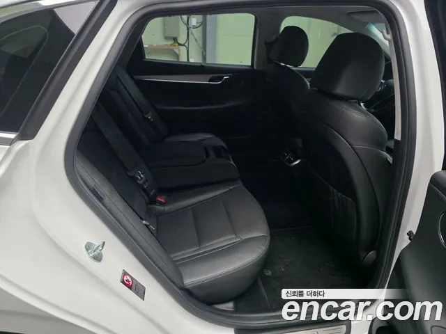 Hyundai Grandeur Grandeur (New) — Фото автомобиля 10