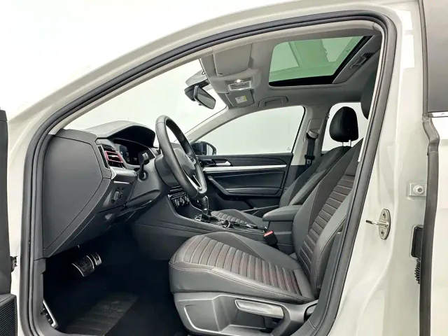 Volkswagen Lavida — Фото автомобиля 4