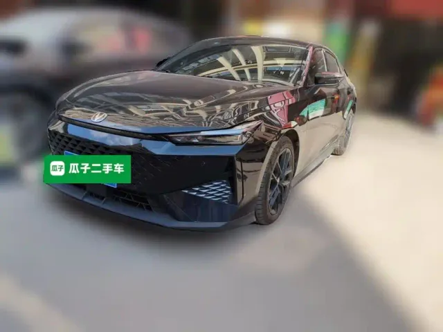 Фотография автомобиля — Changan UNI-V