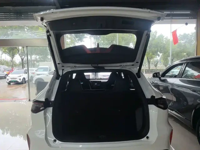 Changan X5 Plus — Фото автомобиля 18