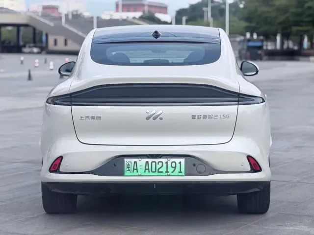 IM Motors LS6 — Фото автомобиля 5