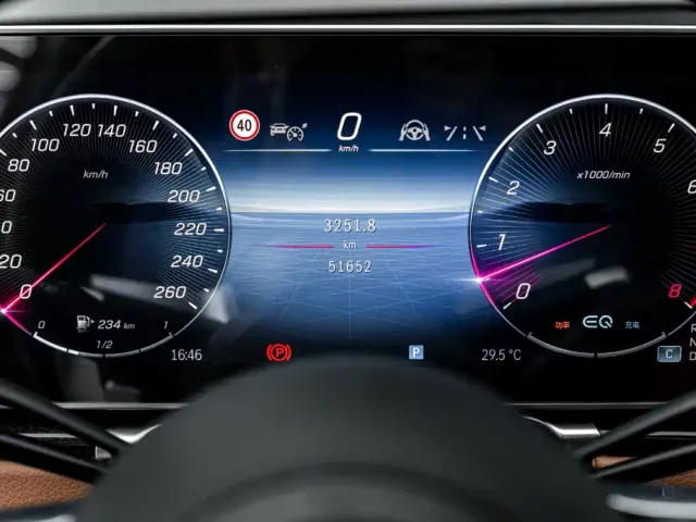 Mercedes-Benz S-Class — Фото автомобиля 8