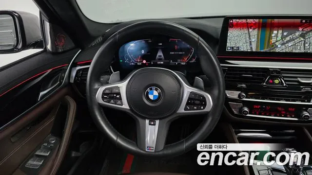 BMW 5 Series G30 — Фото автомобиля 13
