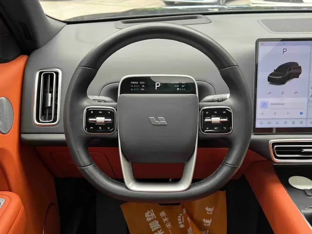 Li Auto Li Xiang L9 2022 Max — Фото автомобиля 4