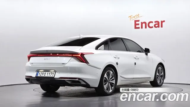 Kia K8 Hybrid — Фото автомобиля 2