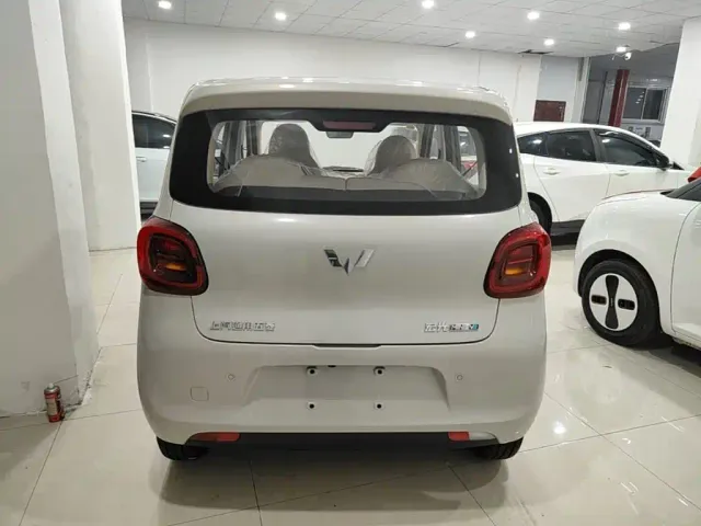 Wuling Hongguang Mini EV — Фото автомобиля 5