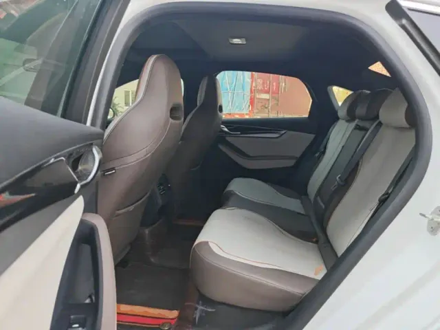 BYD Qin PLUS — Фото автомобиля 16