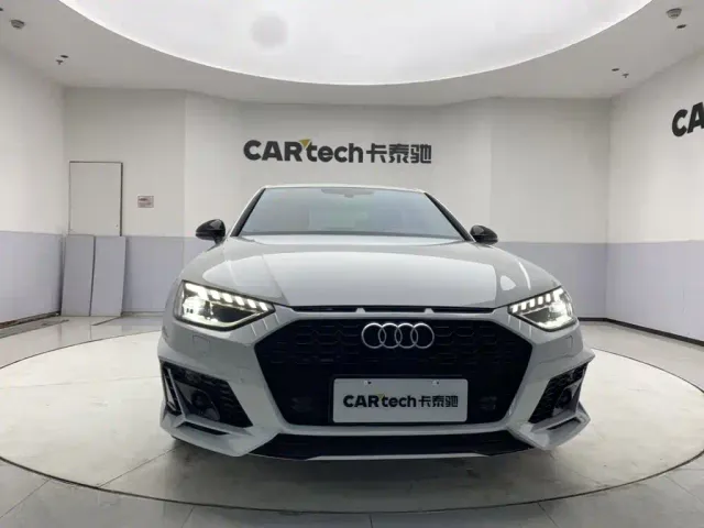 Audi A4L — Фото автомобиля 3