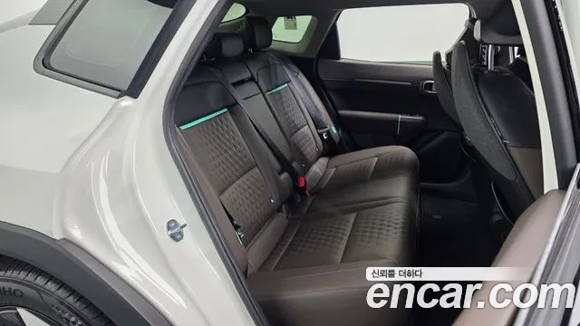 Kia EV4 — Фото автомобиля 9