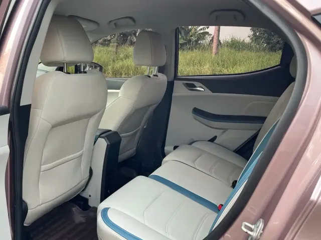 BYD Yuan Pro — Фото автомобиля 6