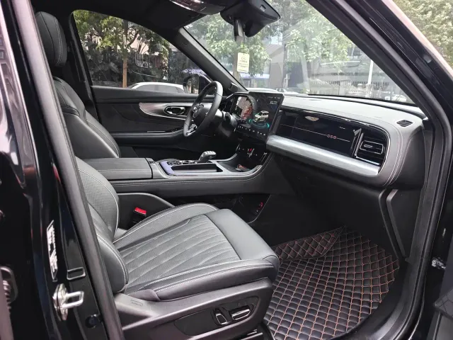 GAC Trumpchi GS8 — Фото автомобиля 10