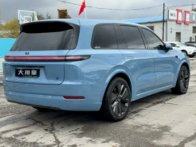 Li Auto L9 — Фото автомобиля 9