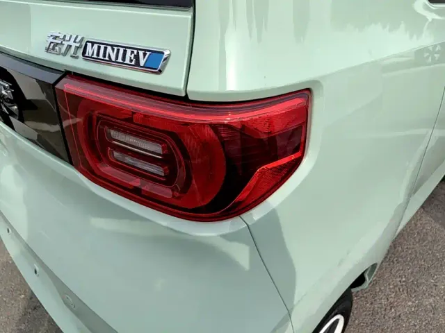 Wuling Hongguang Mini EV — Фото автомобиля 7