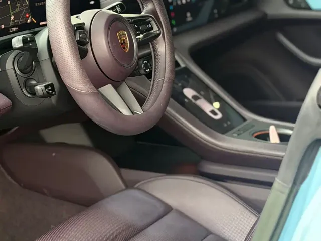 Porsche Taycan 2022 Taycan — Фото автомобиля 8