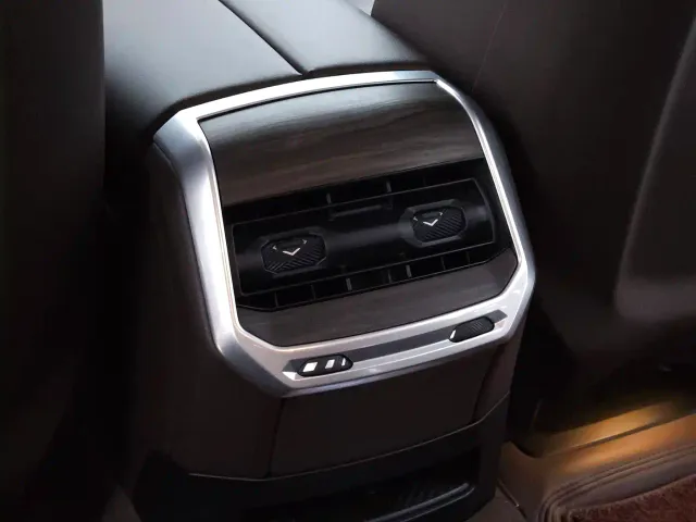 BMW 7 Series — Фото автомобиля 18