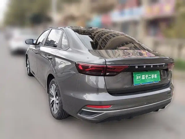 Geely Emgrand — Фото автомобиля 4